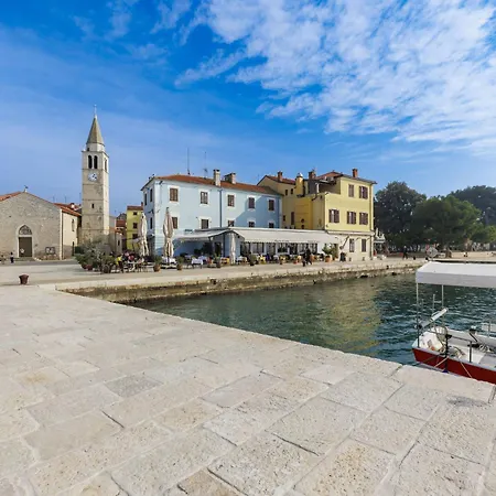 Appartamento Comfort Bi Village By Interhome